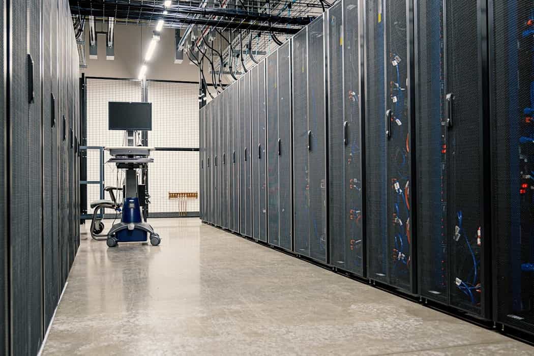 Server-Racks-in-Data-Center